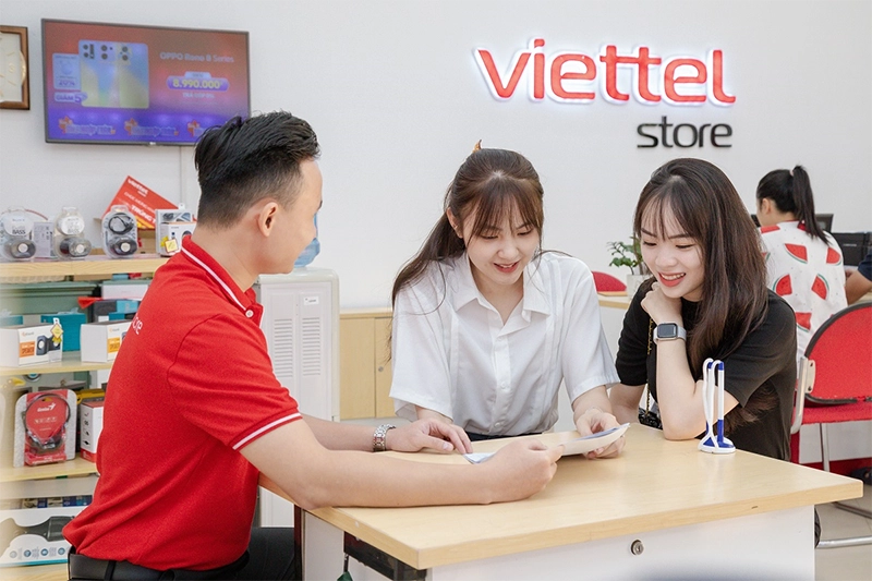 gio-lam-viec-viettel-store-1