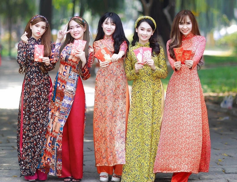 stt-ao-dai-loi-binh